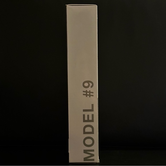 Barbie Looks Doll # 9 - Picture 2 of 8